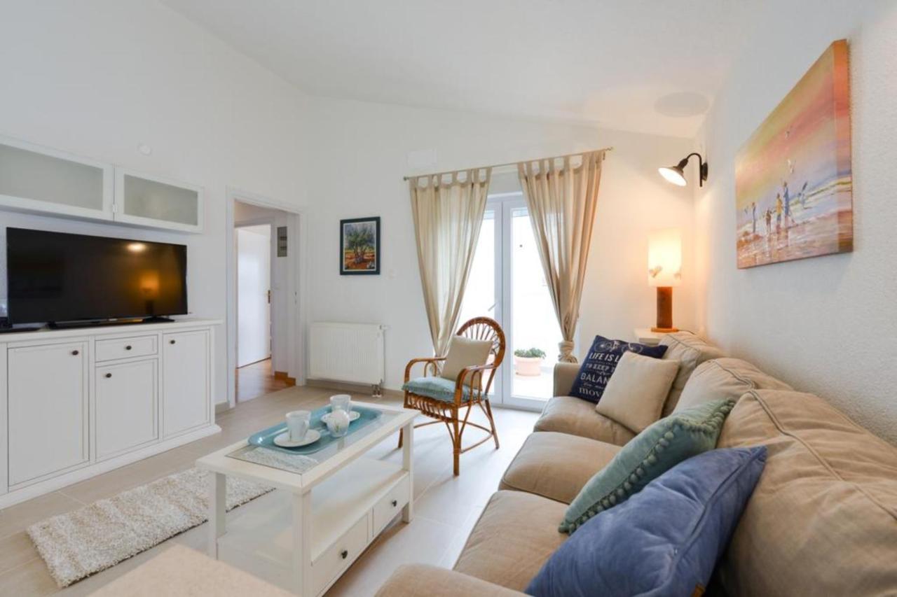 Spacious Chic Residence Ζαντάρ Εξωτερικό φωτογραφία