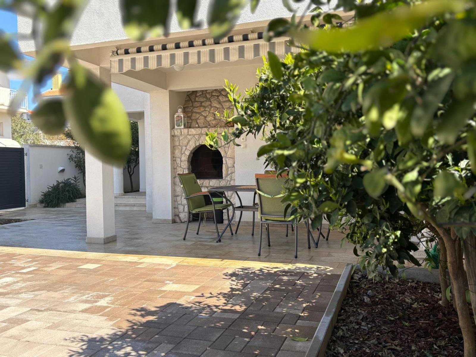 Spacious Chic Residence Ζαντάρ Εξωτερικό φωτογραφία