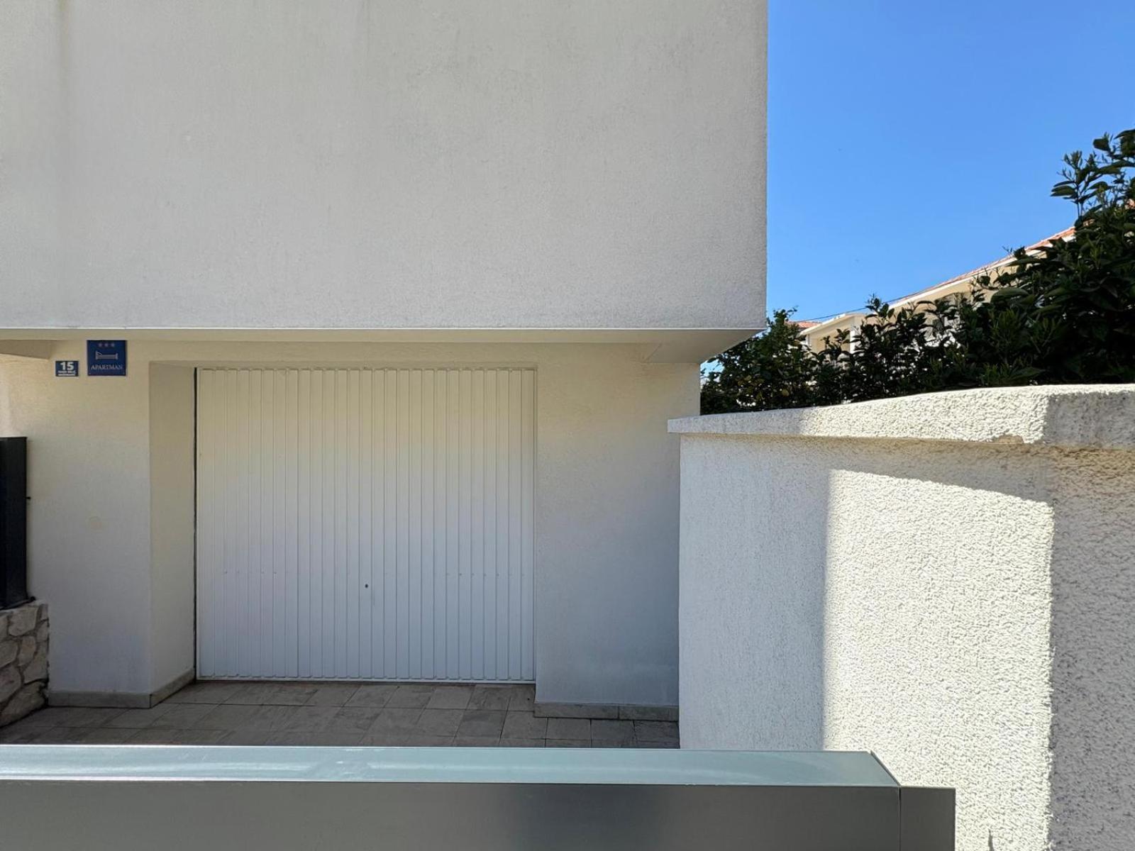 Spacious Chic Residence Ζαντάρ Εξωτερικό φωτογραφία